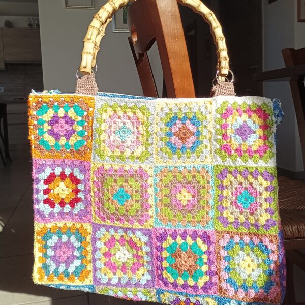 Granny square peknybag € 180,00