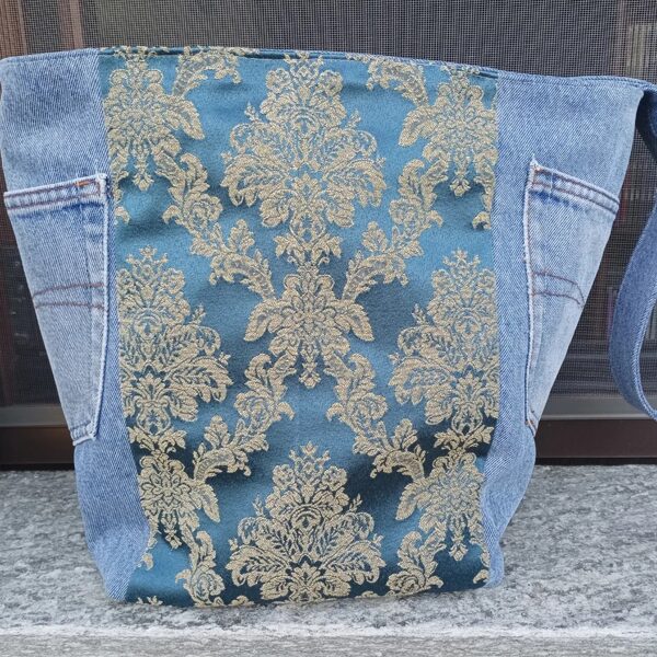 Jeans and gobelin peknybag