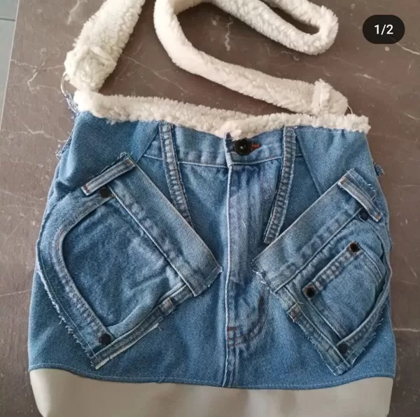 Cosy plush peknybag